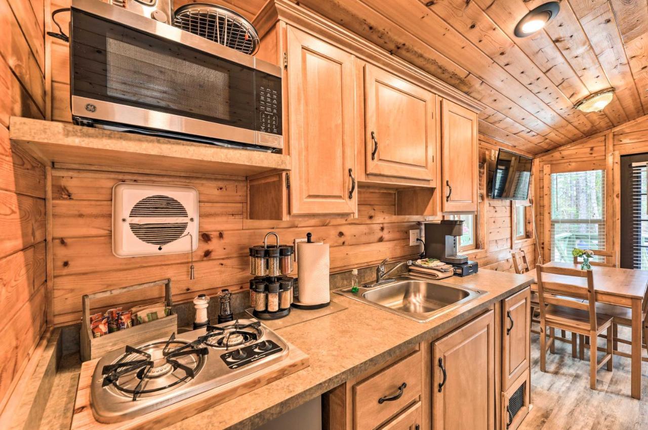 Beautiful New Bern Studio Cabin With Fire Pit! Exteriör bild