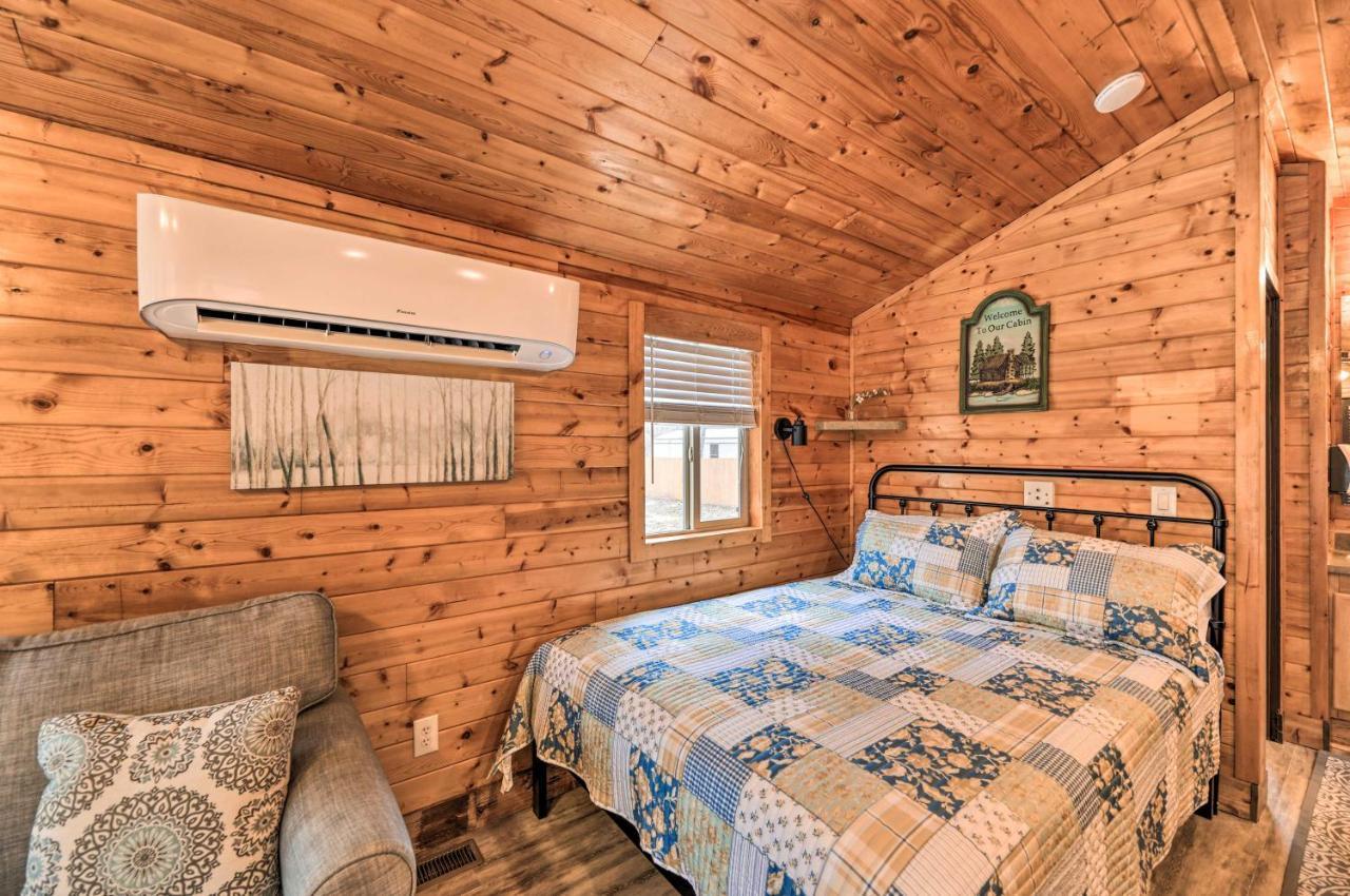 Beautiful New Bern Studio Cabin With Fire Pit! Exteriör bild