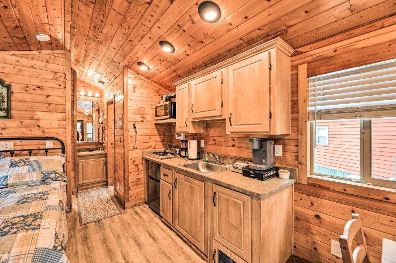 Beautiful New Bern Studio Cabin With Fire Pit! Exteriör bild